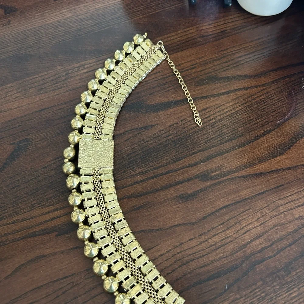 Imperious statement choker - Picture 6 of 7